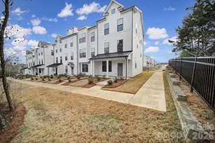 643 District Ct, Fort Mill, SC 29708 - Photo 1