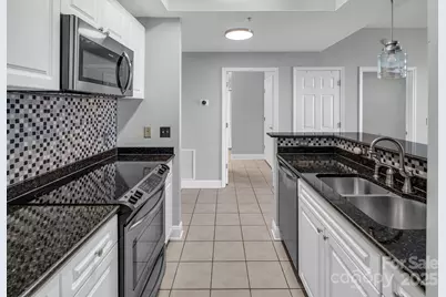 300 W 5th Street #339, Charlotte, NC 28202 - Photo 21