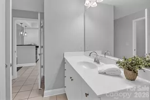 300 W 5th St, Charlotte, NC 28202 - Photo 23