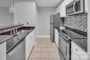 300 W 5th St, Charlotte, NC 28202 - Photo 1