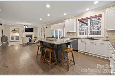 4685 Eagle Pointe Court, Denver, NC 28037 - Photo 9