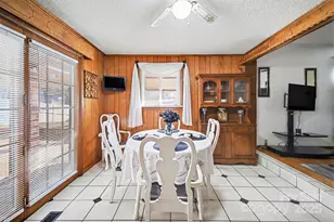 133 S Caldwell Ave, Newton, NC 28658 - Photo 13