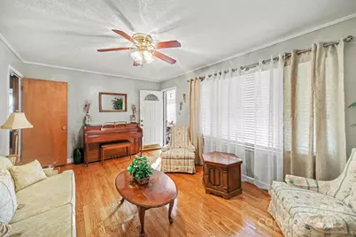 133 S Caldwell Avenue, Newton, NC 28658 - Photo 31