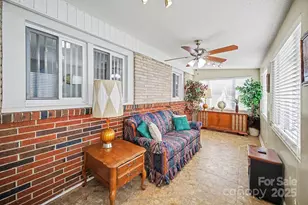 133 S Caldwell Ave, Newton, NC 28658 - Photo 35