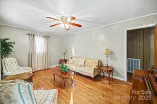 133 S Caldwell Ave, Newton, NC 28658 - Photo 33