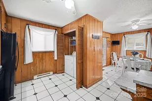 133 S Caldwell Ave, Newton, NC 28658 - Photo 11