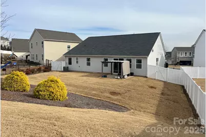 9521 Silverdale Lane, Charlotte, NC 28269 - Photo 15