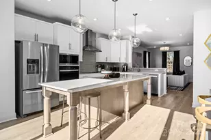 15366 Ballancroft Pkwy, Charlotte, NC 28277 - Photo 9