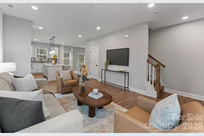 8821 Dogwood Drive, Charlotte, NC 28215 - Photo 11