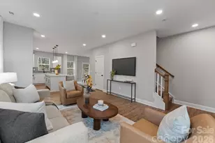 8821 Dogwood Dr, Charlotte, NC 28215 - Photo 11