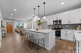 8821 Dogwood Dr, Charlotte, NC 28215 - Photo 7