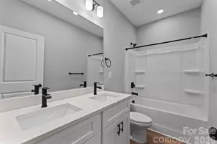 8823 Dogwood Dr, Charlotte, NC 28215 - Photo 21