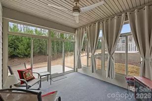 9610 Cresswind Blvd, Charlotte, NC 28215 - Photo 39