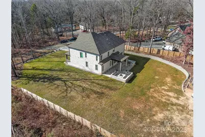 8804 Casa Lake Drive, Charlotte, NC 28215 - Photo 45