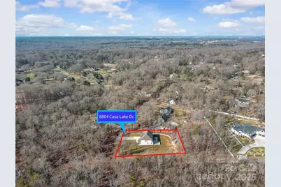 8804 Casa Lake Drive, Charlotte, NC 28215 - Photo 7
