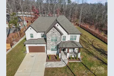 8804 Casa Lake Drive, Charlotte, NC 28215 - Photo 3