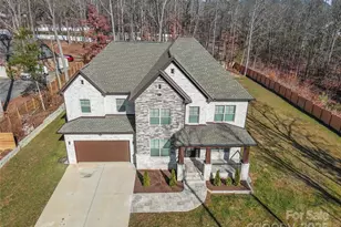 8804 Casa Lake Dr, Charlotte, NC 28215 - Photo 3