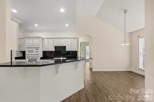 7039 Sedgebrook Dr W, Stanley, NC 28164 - Photo 9