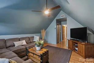 13401 Harbor Oaks Ln, Charlotte, NC 28278 - Photo 29