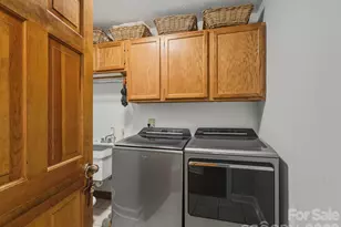 13401 Harbor Oaks Ln, Charlotte, NC 28278 - Photo 17