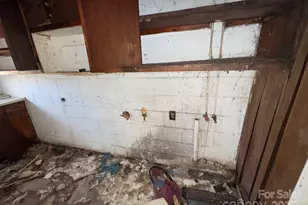 3133 Ed Bowman St, Morganton, NC 28655 - Photo 39