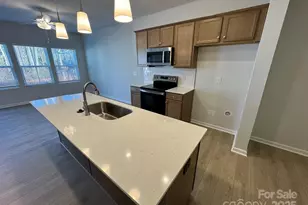 7013 Alpharetta St, Charlotte, NC 28216 - Photo 5