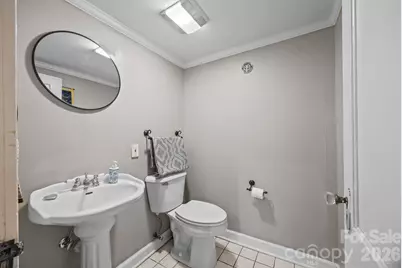 501 W 2nd Avenue, Lexington, NC 27292 - Photo 23