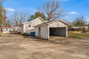 618 S Center St, Hickory, NC 28602 - Photo 7