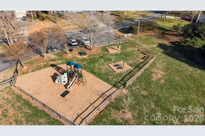 8240 Circle Tree Lane, Charlotte, NC 28277 - Photo 25