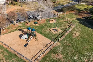 8240 Circle Tree Ln, Charlotte, NC 28277 - Photo 25