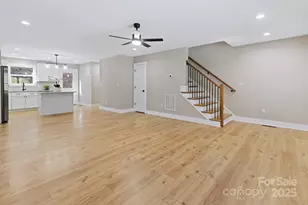 328 Bowditch St, Burnsville, NC 28714 - Photo 11