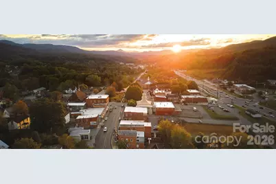 328 Bowditch Street #2B, Burnsville, NC 28714 - Photo 21