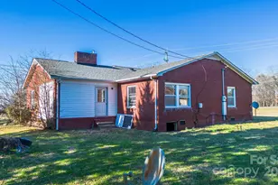 1922 Old Conover-Startown Rd, Newton, NC 28658 - Photo 35