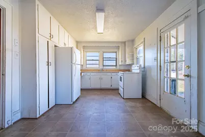 1922 Old Conover Startown Road, Newton, NC 28658 - Photo 5