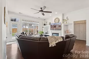 107 Kristens Ct Dr, Mooresville, NC 28115 - Photo 5