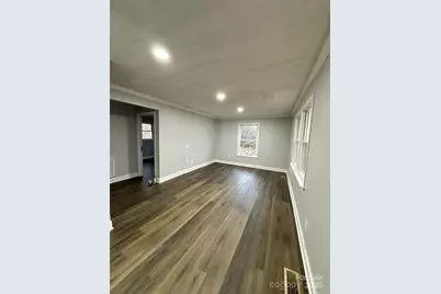 1011 Hull Street, Statesville, NC 28677 - Photo 9