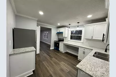 1011 Hull Street, Statesville, NC 28677 - Photo 5