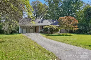 710 Heatherwood Dr, Hendersonville, NC 28792 - Photo 9