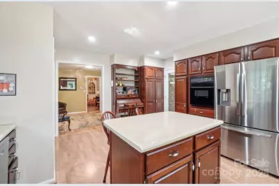 710 Heatherwood Drive, Hendersonville, NC 28792 - Photo 21
