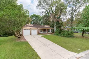 9026 Louvaine Dr, Charlotte, NC 28227 - Photo 1