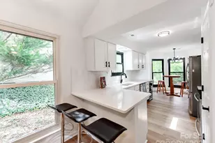 9026 Louvaine Dr, Charlotte, NC 28227 - Photo 5