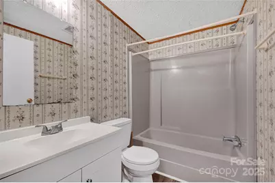 4586 Deal Road, Claremont, NC 28610 - Photo 19