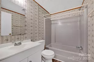 4586 Deal Rd, Claremont, NC 28610 - Photo 19