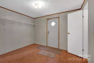 4586 Deal Rd, Claremont, NC 28610 - Photo 17