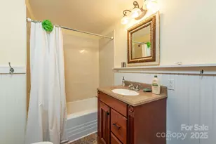 380 Buttercup Ln, Marion, NC 28752 - Photo 43