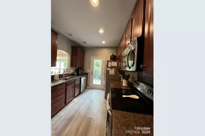 4707 Craigmoss Lane, Charlotte, NC 28278 - Photo 7