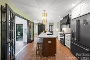 112 Sardis View Rd, Charlotte, NC 28211 - Photo 9