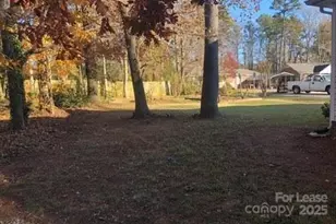 1020 Ashford St, Charlotte, NC 28214 - Photo 9