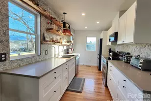 113 Hillside St, Canton, NC 28716 - Photo 9