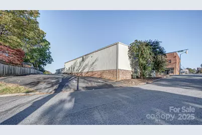 301 S Battleground Avenue, Kings Mountain, NC 28086 - Photo 11